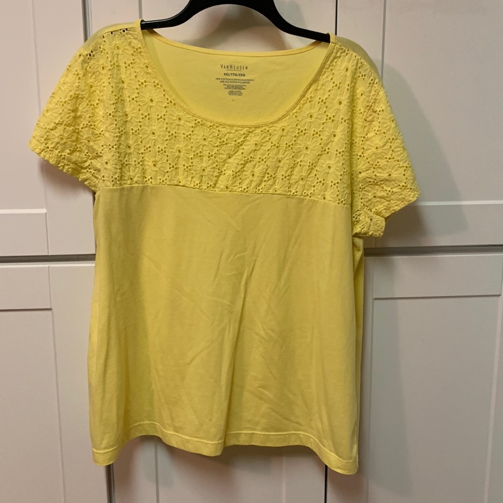 Sunny yellow Sz XXL tunic by Van Heusen. Gently worn.